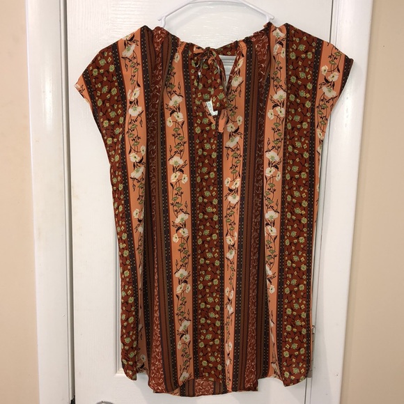 SOLD!   Lauren Conrad Blouse! Size Xl! 🥰 - Picture 6 of 6